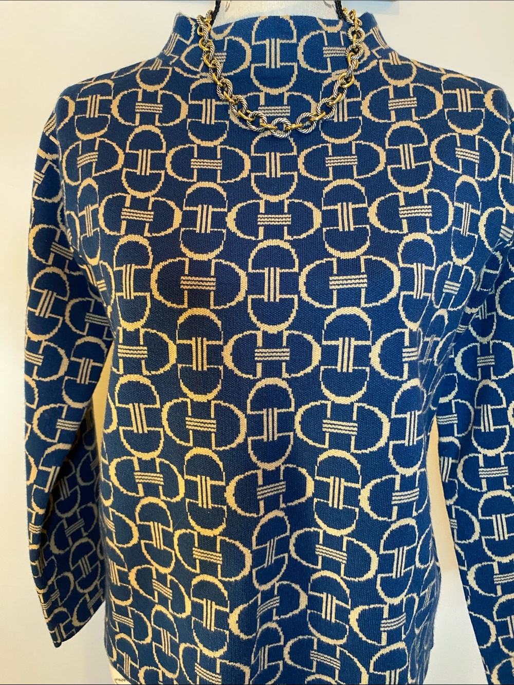 Ann Taylor Navy and Cream horse-bit chain link Patterned Sweater - Classic Knit